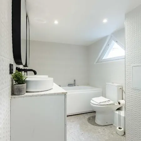 Apartment Cosy - Parc Des Expositions Tour Eiffel 15 *